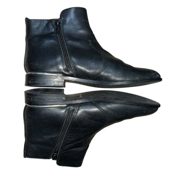 Marc Fisher Rail Bootie Black Leather Sz 6 - Picture 3 of 4